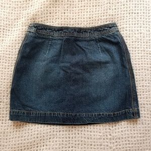 🚚🏠MOVING SALE 🎁BOGO DKNYvintage denim skirt (4)